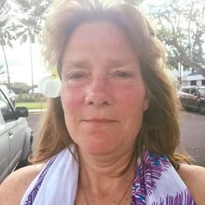 Meet your Posher, Connie